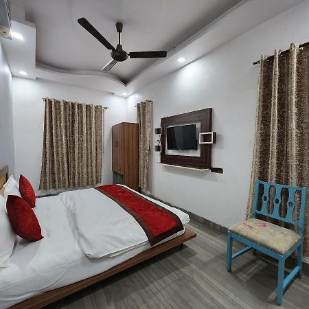 Hotel Royal Afghan New Delhi Exterior photo